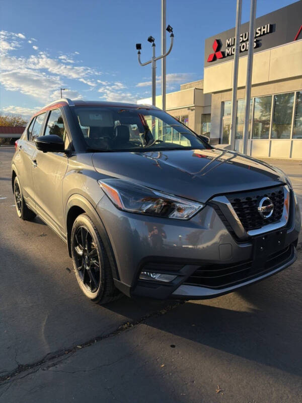 2020 Nissan Kicks SR