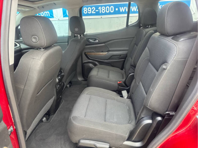 2023 GMC Acadia SLE