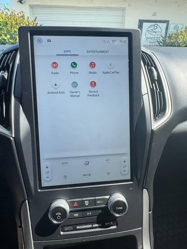 2022 Ford Edge SE