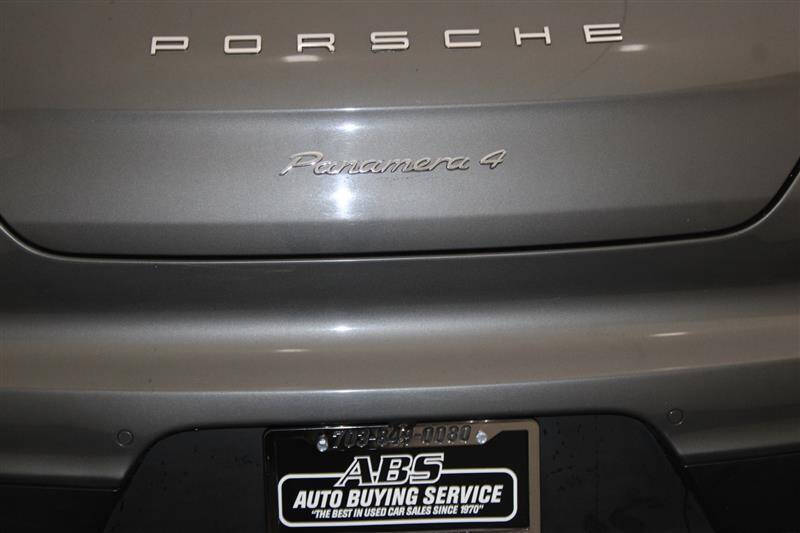 2015 Porsche Panamera