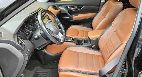 2017 Nissan Rogue SL