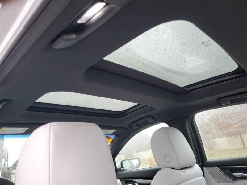 2022 Cadillac CT5 Premium Luxury