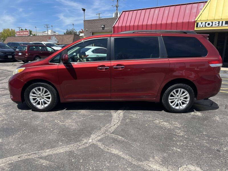 2013 Toyota Sienna