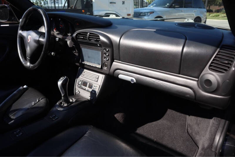 2003 Porsche 911 Carrera