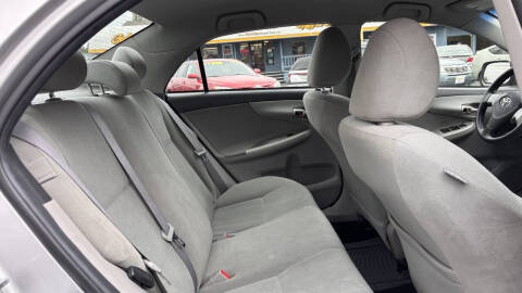 2011 Toyota Corolla LE