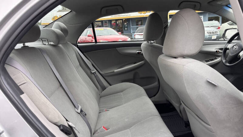 2011 Toyota Corolla LE