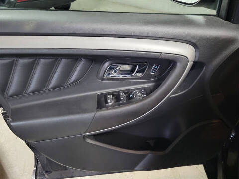 2016 Ford Taurus SEL