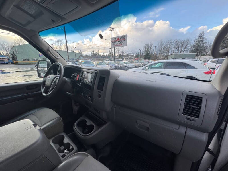 2018 Nissan NV 2500 HD S