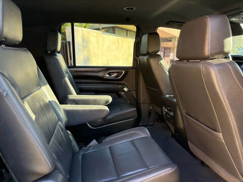 2024 Chevrolet Suburban LT