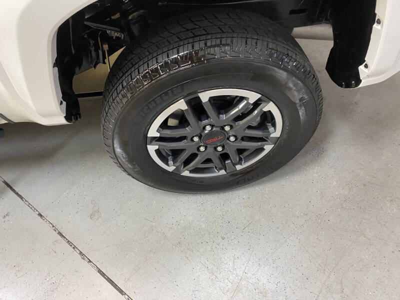 2025 Toyota Tacoma TRD Sport HV