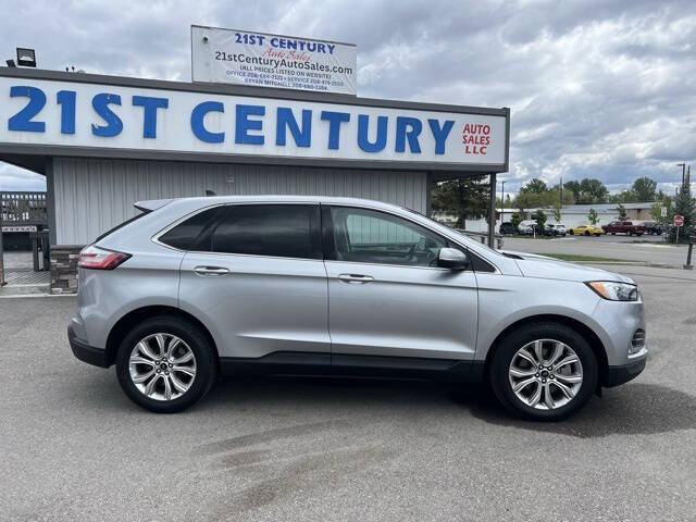 2024 Ford Edge Titanium