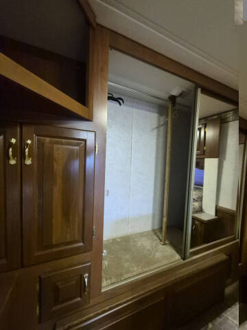 2002 Newmar Dutch Star 3852