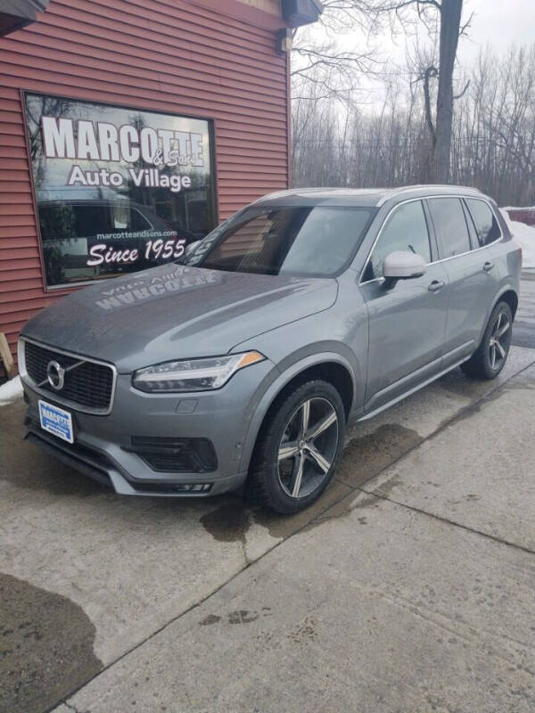 2019 Volvo XC90 R-Design's photo