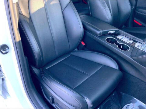 2023 Genesis G70
