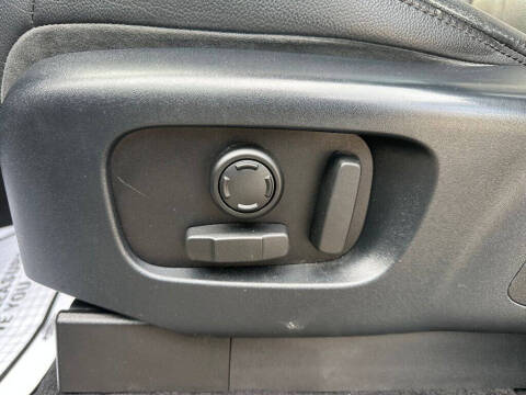 2020 Land Rover Discovery SE