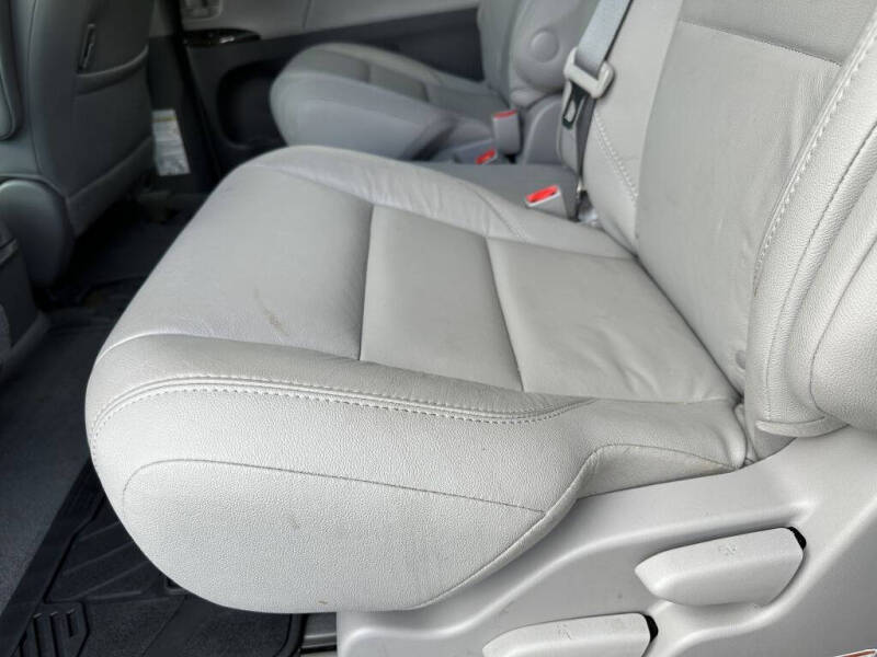 2017 Toyota Sienna