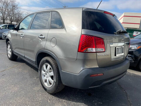 2011 Kia Sorento LX