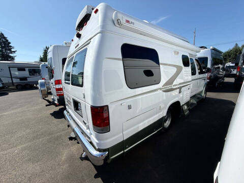2005 Ford E-Series E-350 SD