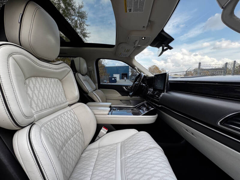 2019 Lincoln Navigator Black Label