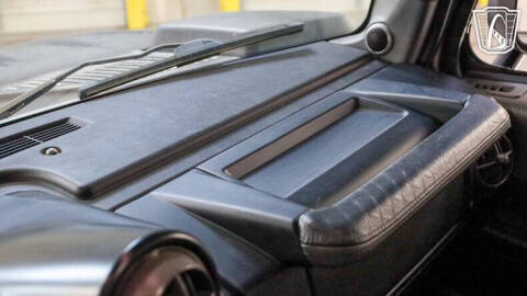 2003 HUMMER H2