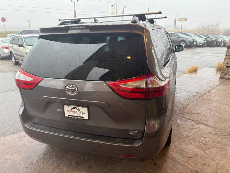 2018 Toyota Sienna XLE Premium 7-Passenger