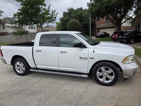 2016 RAM 1500 SLT