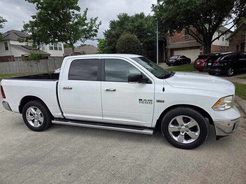 2016 RAM 1500 SLT