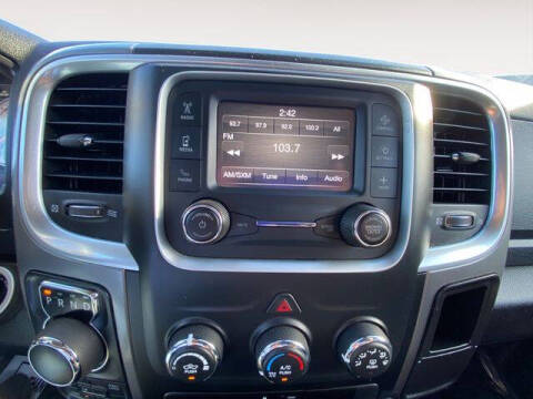 2024 RAM 1500 Classic SLT