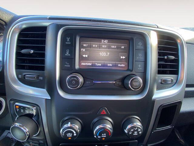 2024 RAM 1500 Classic SLT