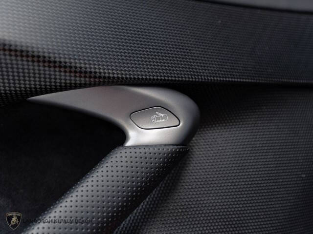 2023 Ferrari 296 GTS