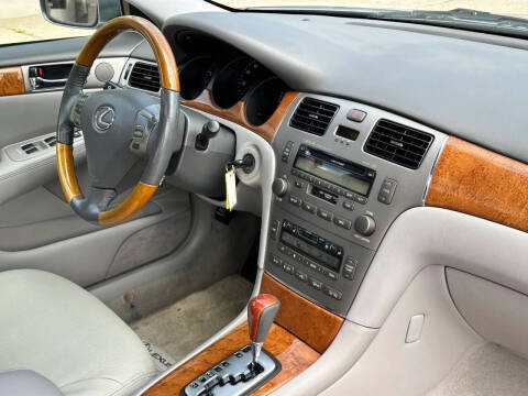 2005 Lexus ES 330