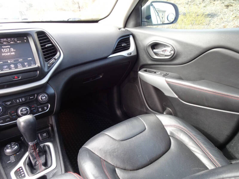 2017 Jeep Cherokee Trailhawk L Plus