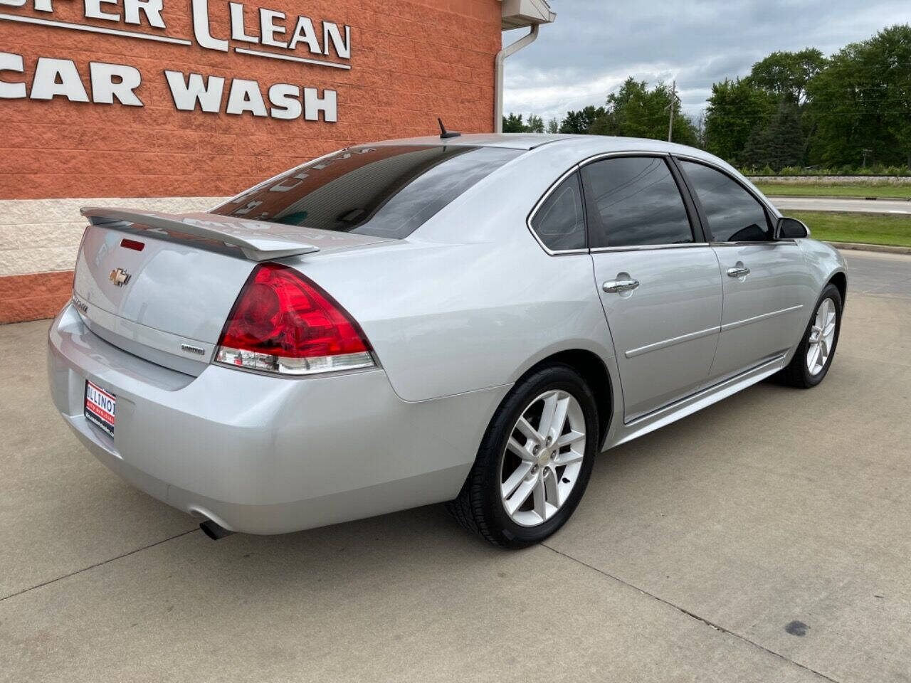 2014 Chevrolet Impala Limited for sale at Illinois Auto Wholesalers in Tolono, IL