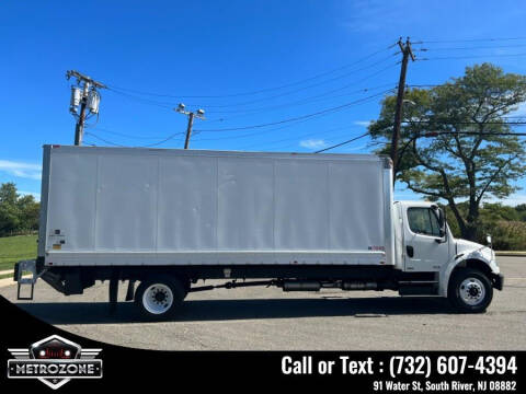 2012 Freightliner M2 106