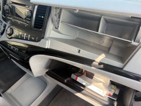 2014 Toyota Sienna