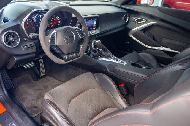 2019 Chevrolet Camaro 11