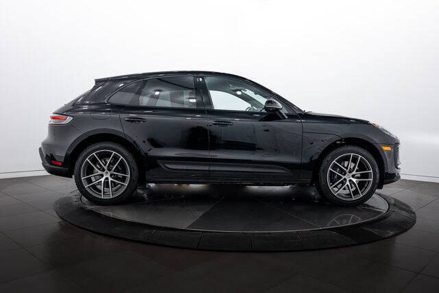 2025 Porsche Macan