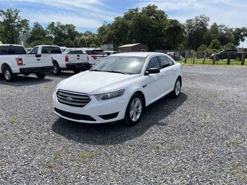 2018 Ford Taurus SE