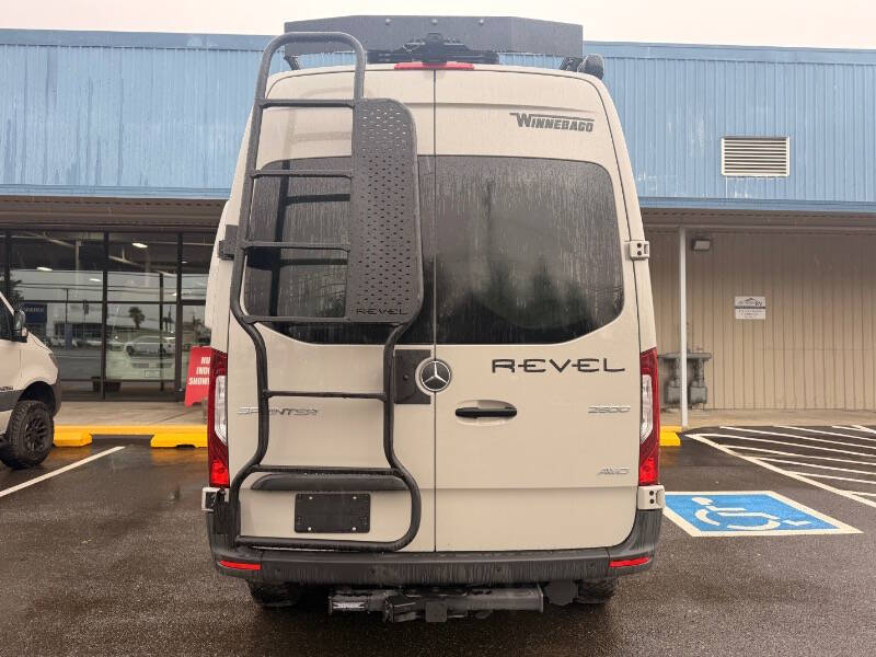 2025 Mercedes-Benz Sprinter