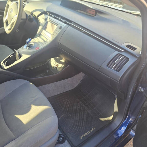 2012 Toyota Prius One