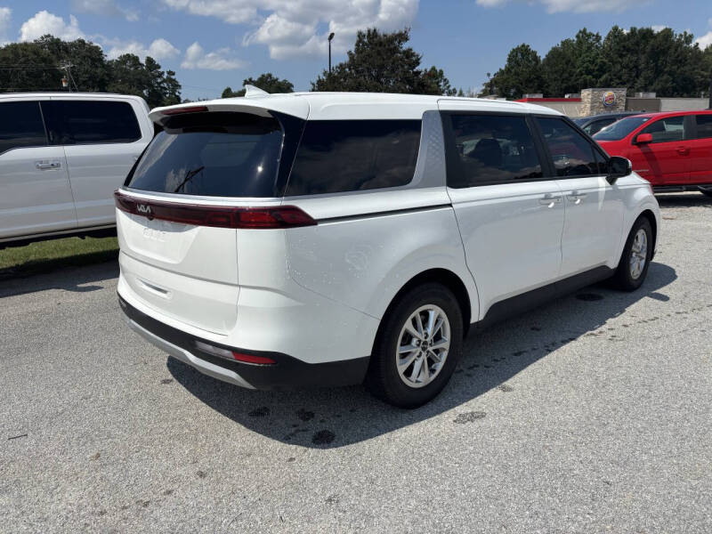 2022 Kia Carnival LX