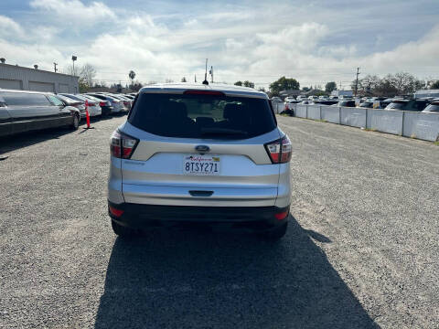 2017 Ford Escape S