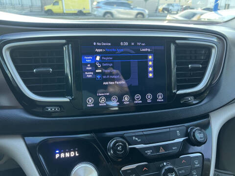 2017 Chrysler Pacifica Touring Plus