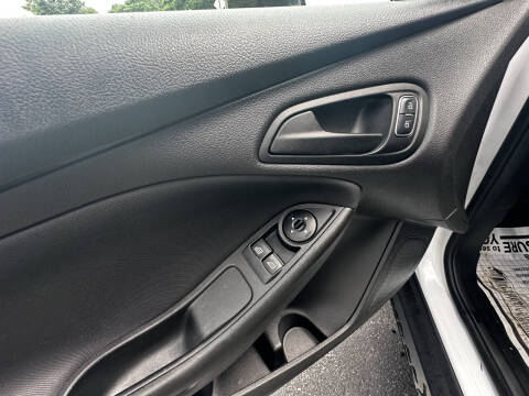 2017 Ford Focus S