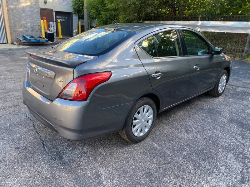 2017 Nissan Versa 1.6 SV