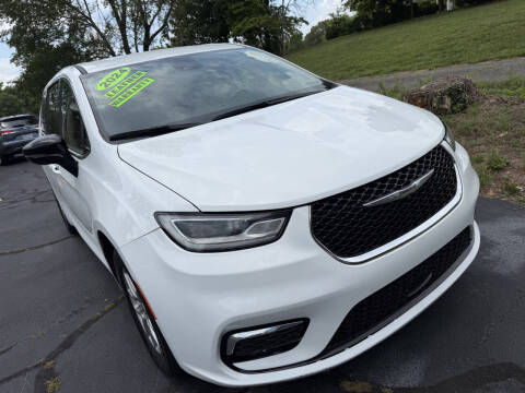 2024 Chrysler Pacifica Touring L
