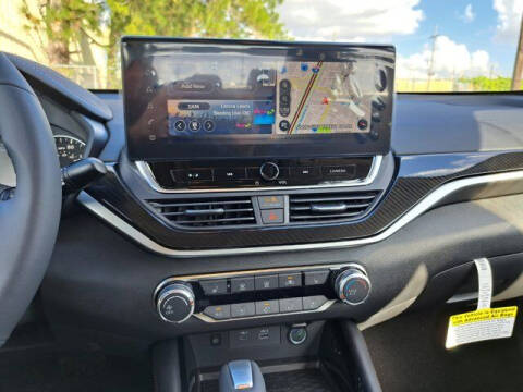 2024 Nissan Altima 2.5 SR