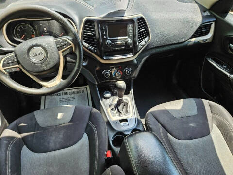 2014 Jeep Cherokee Sport