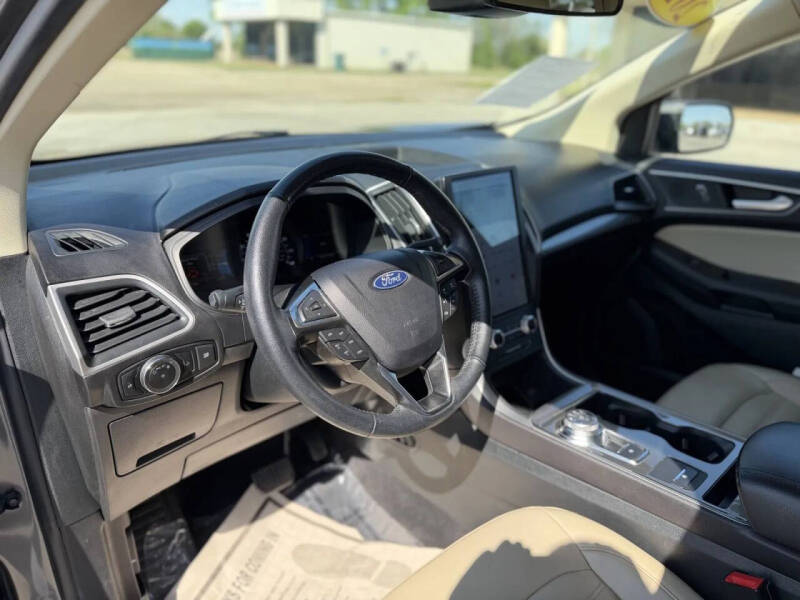2024 Ford Edge