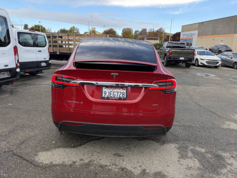 2018 Tesla Model X 75D